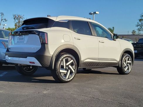 New 2026 Nissan Kicks SV w/ Interior Electronics Package FWD image 2