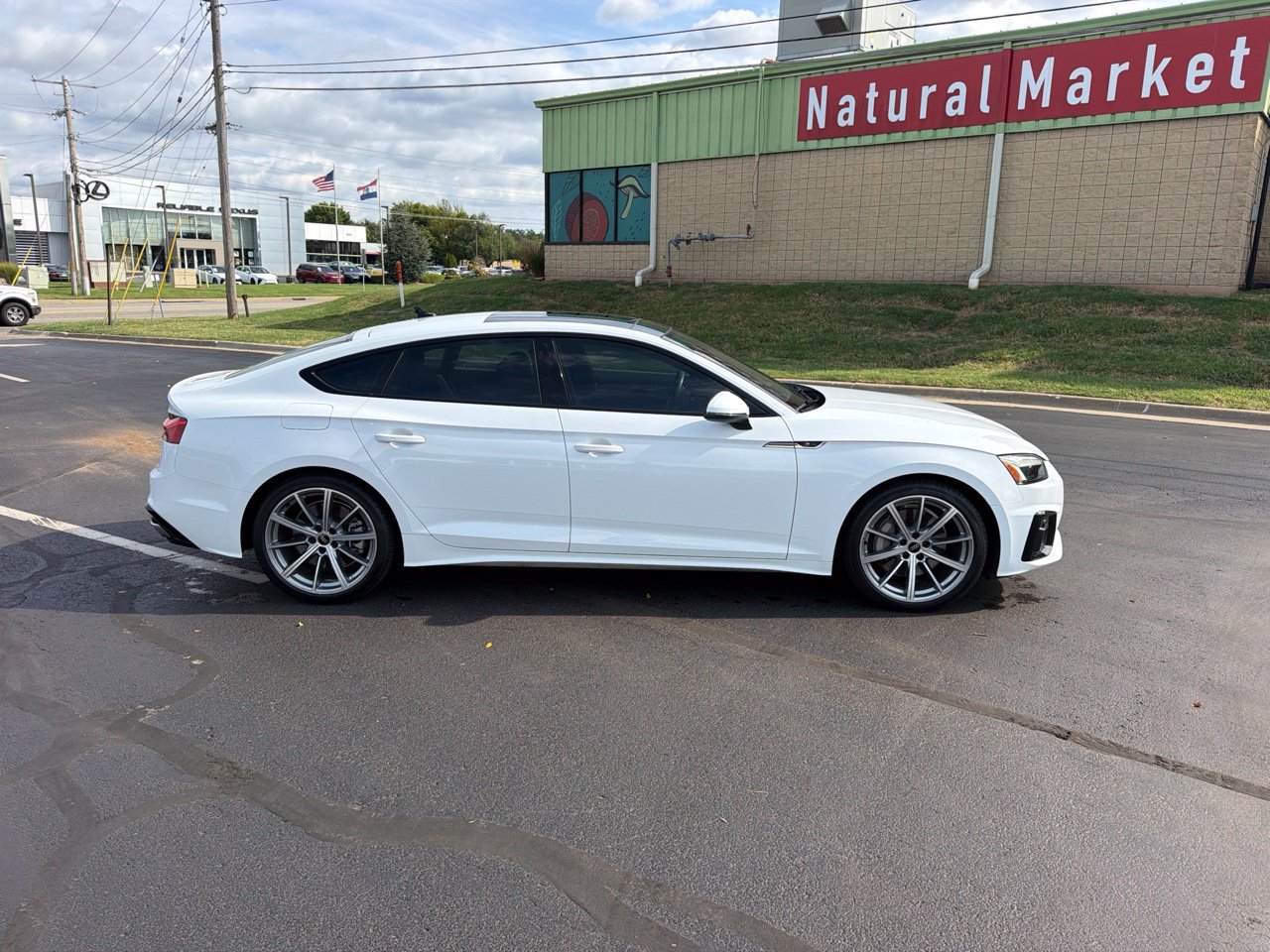 Used 2025 Audi A5 2.0T Premium AWD/4WD image 2