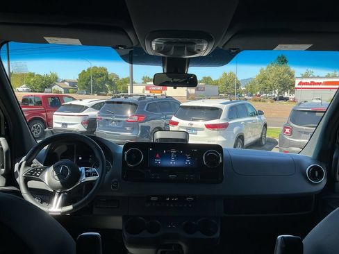 New 2026 Mercedes-Benz Sprinter 2500 image 25