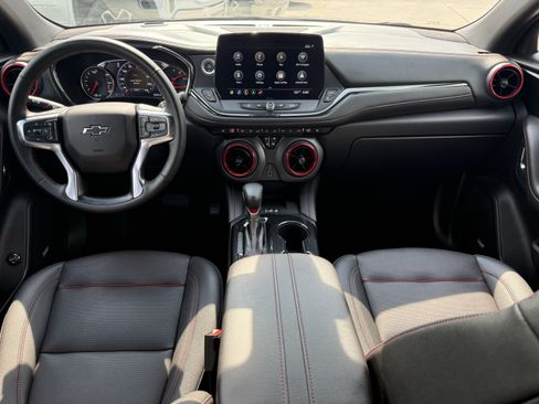 Used 2025 Chevrolet Blazer RS FWD image 14
