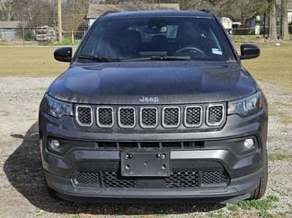 Used 2024 Jeep Compass Latitude video 2