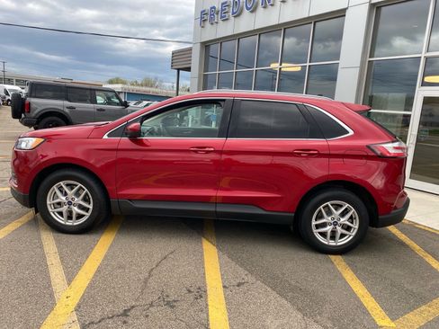 Used 2021 Ford Edge SEL w/ Convenience Package AWD/4WD image 2