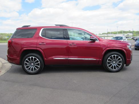 Used 2020 GMC Acadia Denali w/ Denali Ultimate Package AWD/4WD image 5
