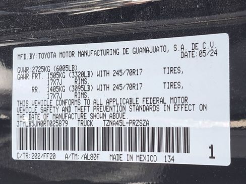 Used 2024 Toyota Tacoma SR5 AWD/4WD image 12