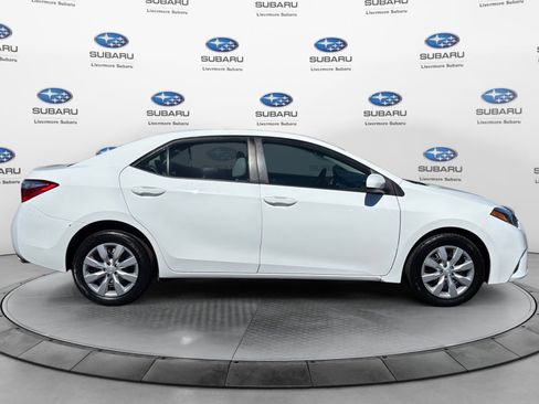 Used 2015 Toyota Corolla LE FWD image 6