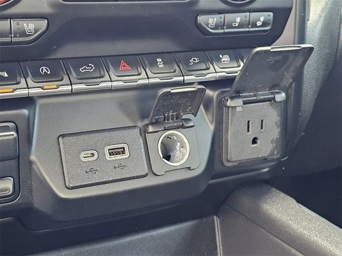 Used 2021 Chevrolet Silverado 1500 LTZ image 21