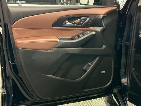 Used 2019 Chevrolet Traverse High Country image 15