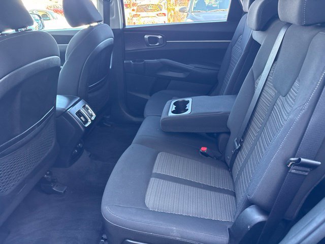 Certified 2023 Kia Sorento LX FWD image 30
