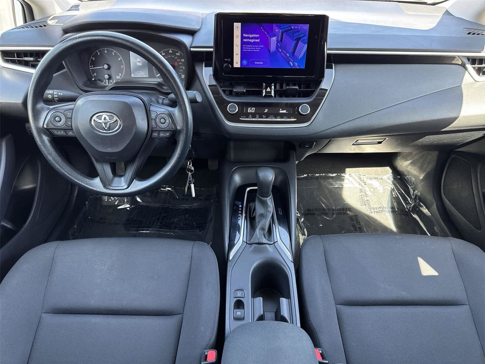 Used 2024 Toyota Corolla LE FWD image 11