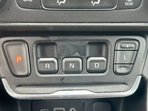Used 2020 GMC Terrain SLE AWD/4WD image 19