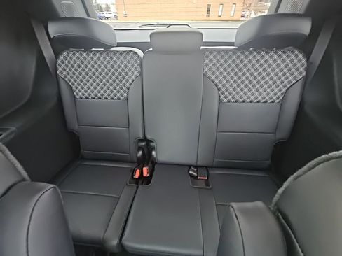 New 2026 GMC Acadia Denali w/ Super Cruise Package image 17