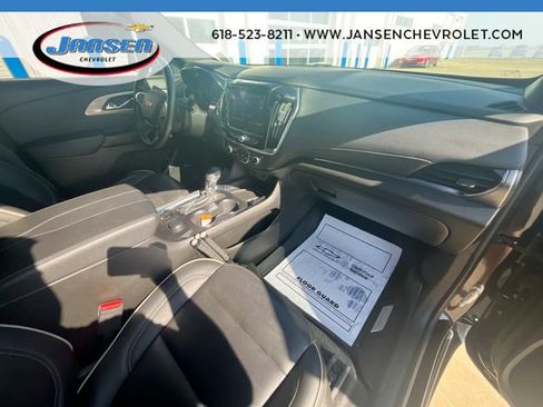 Used 2023 Chevrolet Traverse Premier FWD image 30
