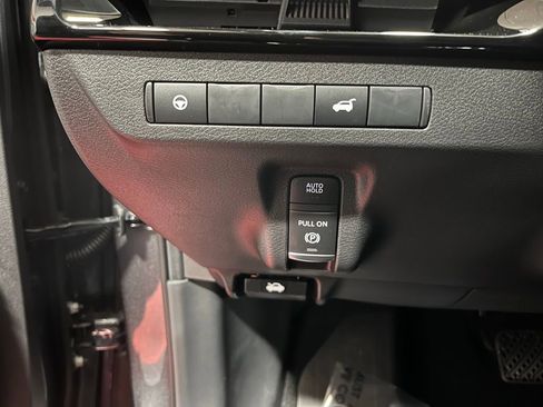 New 2026 Nissan Murano SV AWD/4WD image 22