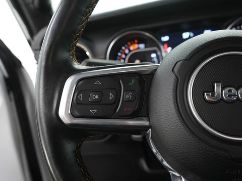 Used 2021 Jeep Wrangler Unlimited Sahara AWD/4WD image 23