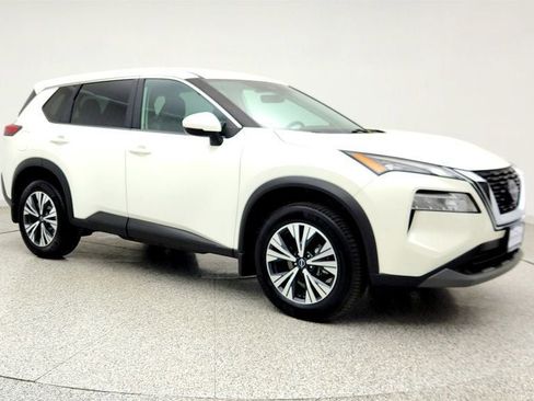 Used 2022 Nissan Rogue SV AWD/4WD image 3