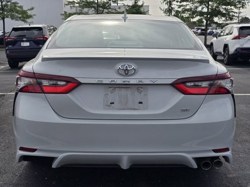 Used 2023 Toyota Camry SE w/ Convenience Package FWD image 6