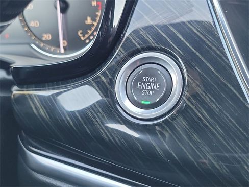 Certified 2023 Cadillac XT6 Premium Luxury image 16