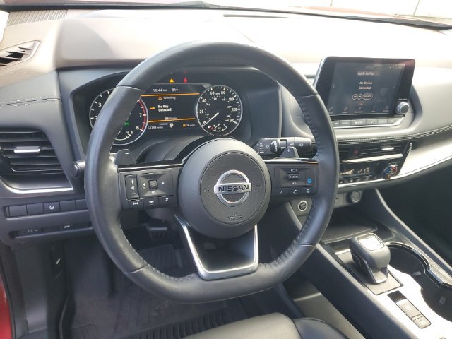 Used 2021 Nissan Rogue SV w/ Premium Package FWD image 15