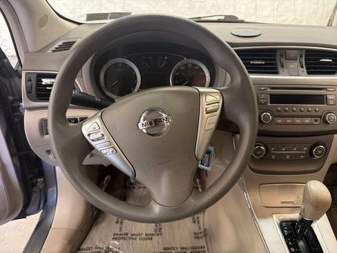 Used 2013 Nissan Sentra SV FWD image 15