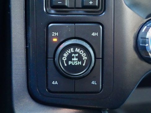 Used 2024 Ford F150 Platinum image 26