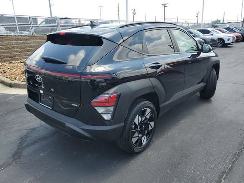 Certified 2025 Hyundai Kona SEL AWD/4WD image 4