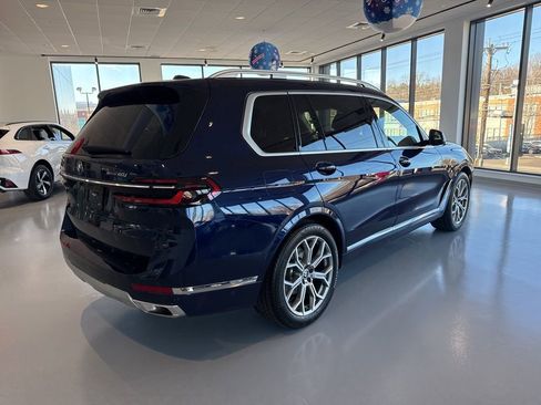 Used 2023 BMW X7 xDrive40i w/ Executive Package image 12