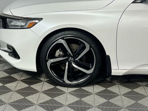 Used 2022 Honda Accord Sport image 9