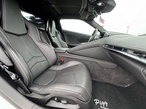 Used 2022 Chevrolet Corvette Stingray Coupe w/ 1LT image 34