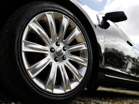 Used 2011 Lincoln MKS AWD w/ 102A Rapid Spec Order Code image 24