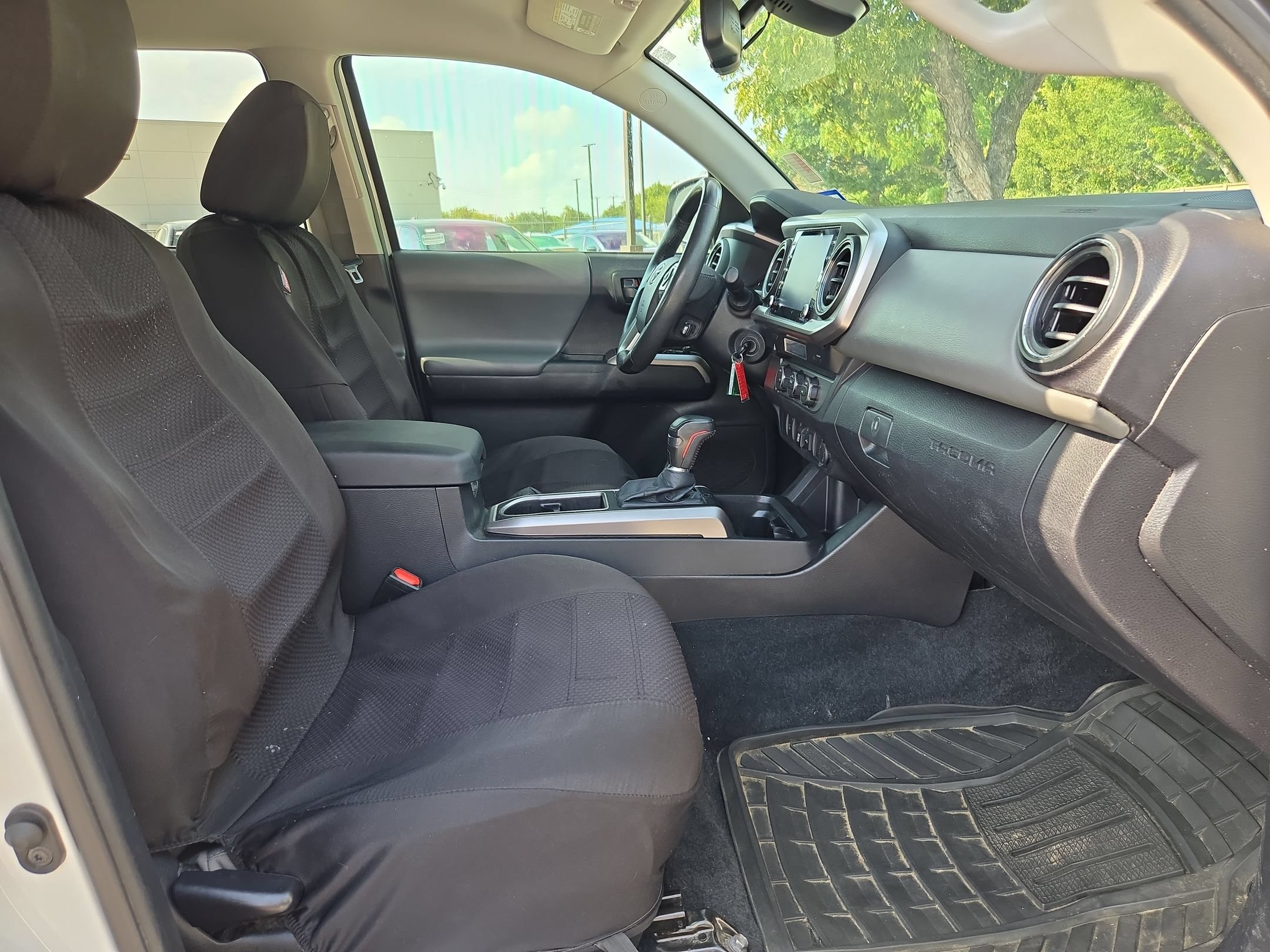 Used 2021 Toyota Tacoma SR5 RWD image 27