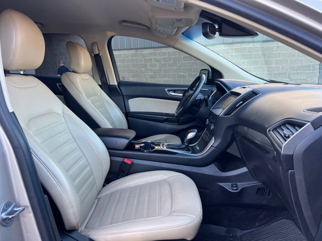 Used 2018 Ford Edge SEL w/ Equipment Group 201A AWD/4WD image 10