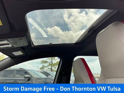 New 2026 Volkswagen GTI SE FWD image 18