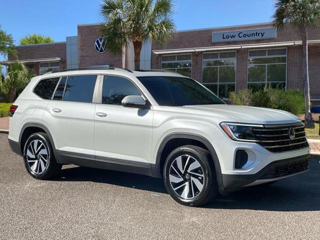 Used 2026 Volkswagen Atlas SE FWD image 1