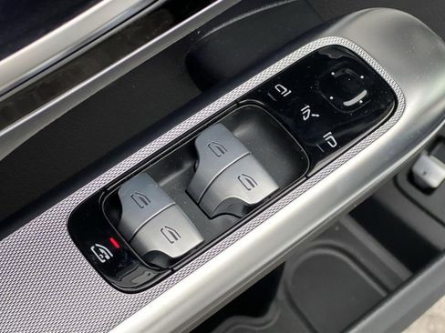 New 2025 Mercedes-Benz GLC 63 AMG S image 13