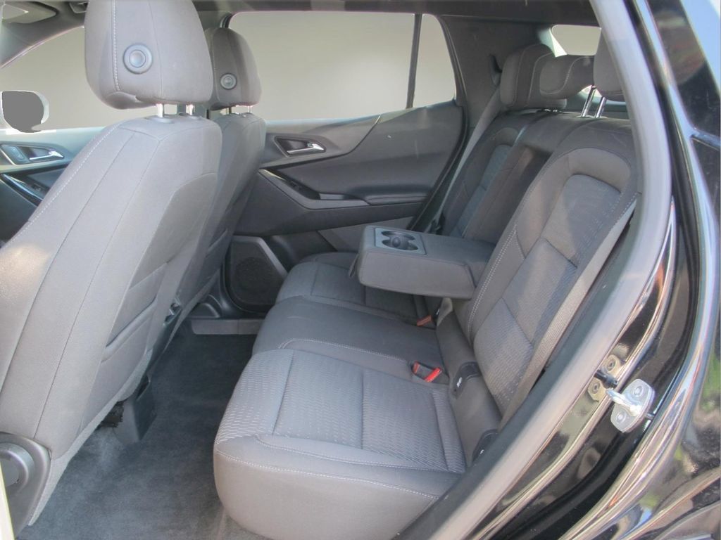 Used 2026 Chevrolet Equinox LT FWD image 23