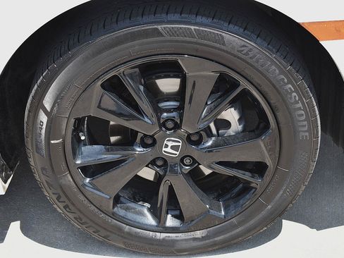 Used 2024 Honda Odyssey Sport image 12