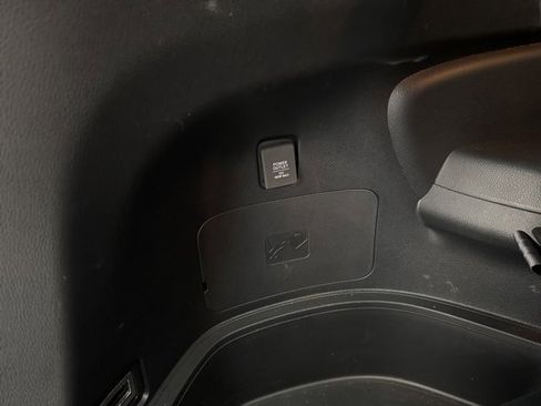 Certified 2022 Honda Pilot Sport image 27