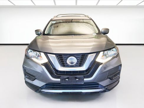 Used 2019 Nissan Rogue SV FWD image 2