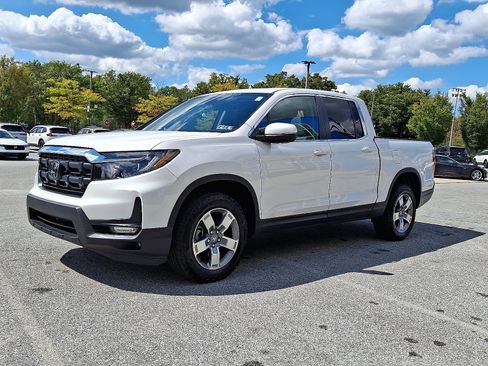 Used 2025 Honda Ridgeline RTL image 3