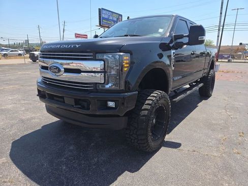 Used 2019 Ford F250 Lariat w/ Lariat Ultimate Package AWD/4WD image 4