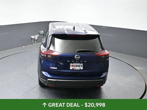 Used 2025 Nissan Rogue SV FWD image 49