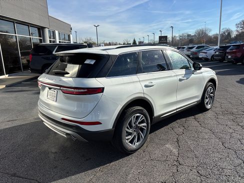 New 2026 Lincoln Corsair Premiere image 7