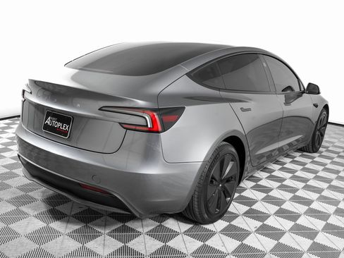 Used 2025 Tesla Model 3 Long Range image 5