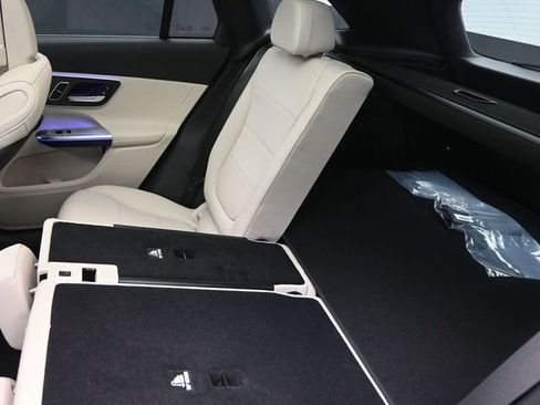 Used 2026 Mercedes-Benz GLC 300 image 22