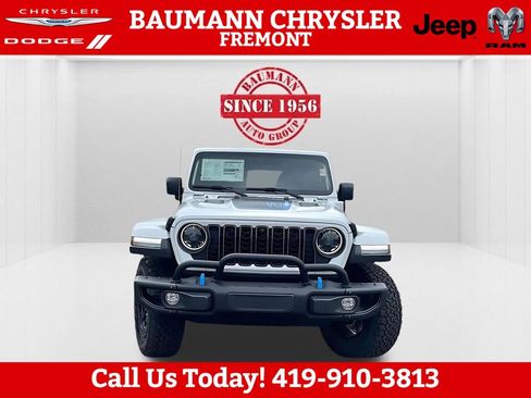 Used 2023 Jeep Wrangler Unlimited Rubicon 4xe AWD/4WD image 10