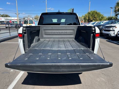 Used 2022 Rivian R1T Adventure image 18