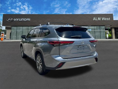 Used 2021 Toyota Highlander Platinum AWD/4WD image 7