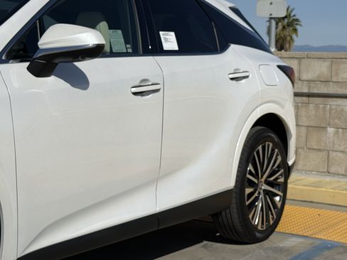 New 2026 Lexus RX 350 RX 350h Premium+ image 8