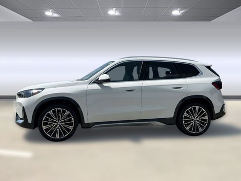 Used 2026 BMW X1 xDrive28i w/ Convenience Package AWD/4WD image 2