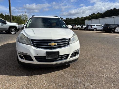 Used 2014 Chevrolet Traverse LT image 7